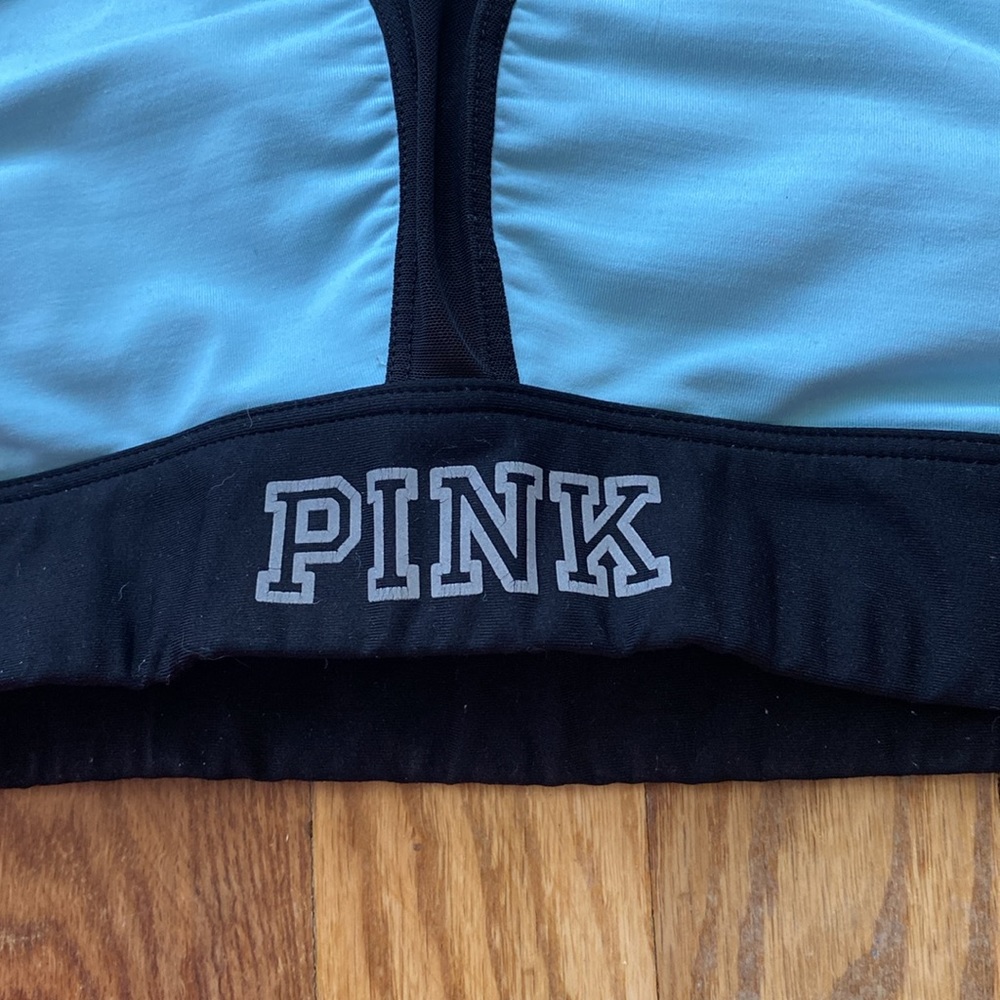 Pink bra - Picture 4 of 5